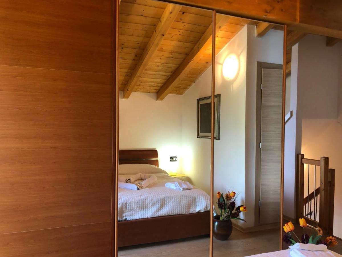 La Villetta In Residence Con Piscina E Vista Lago Parzanica Eksteriør bilde