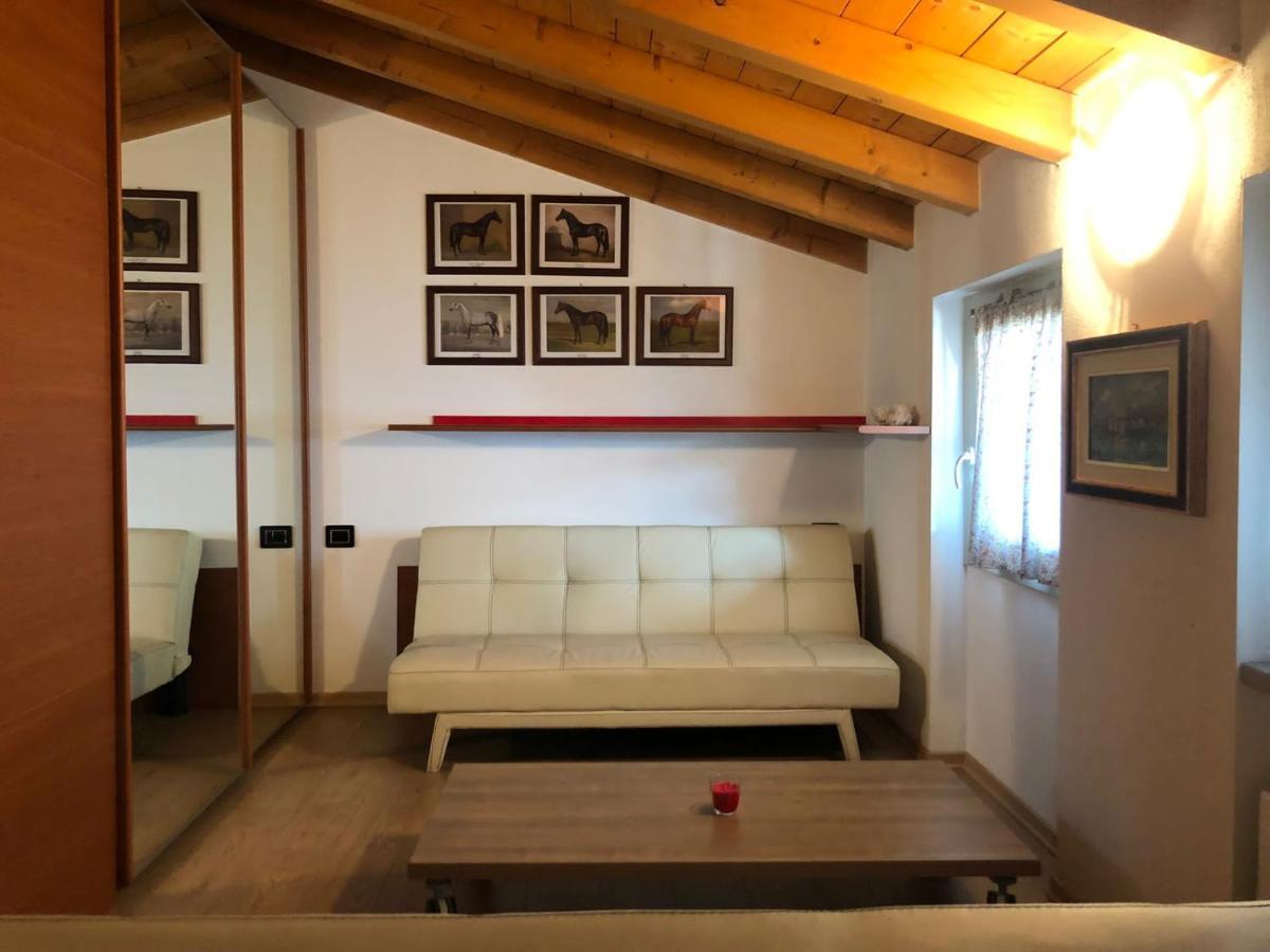La Villetta In Residence Con Piscina E Vista Lago Parzanica Eksteriør bilde