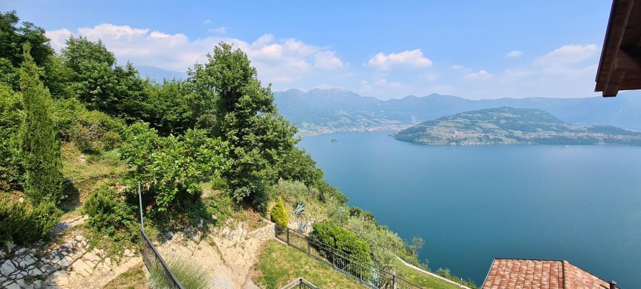 La Villetta In Residence Con Piscina E Vista Lago Parzanica Eksteriør bilde